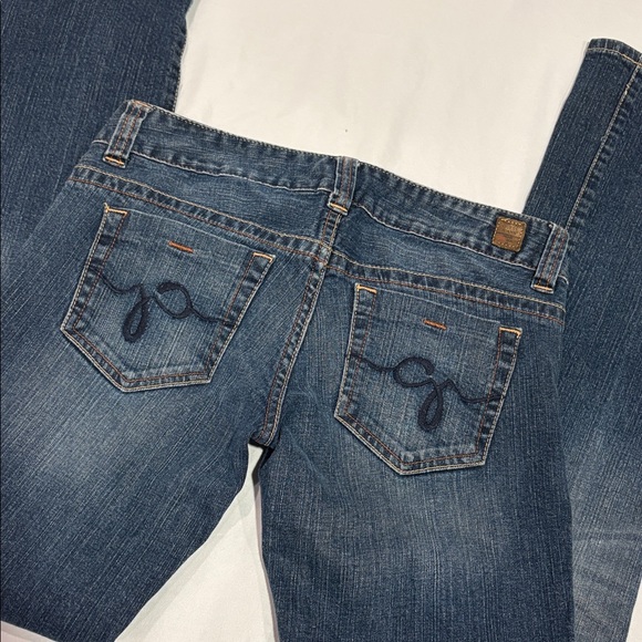 Guess Jeans - Picture 4 of 4